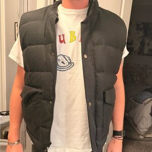 Elwood Black Puffer Vest